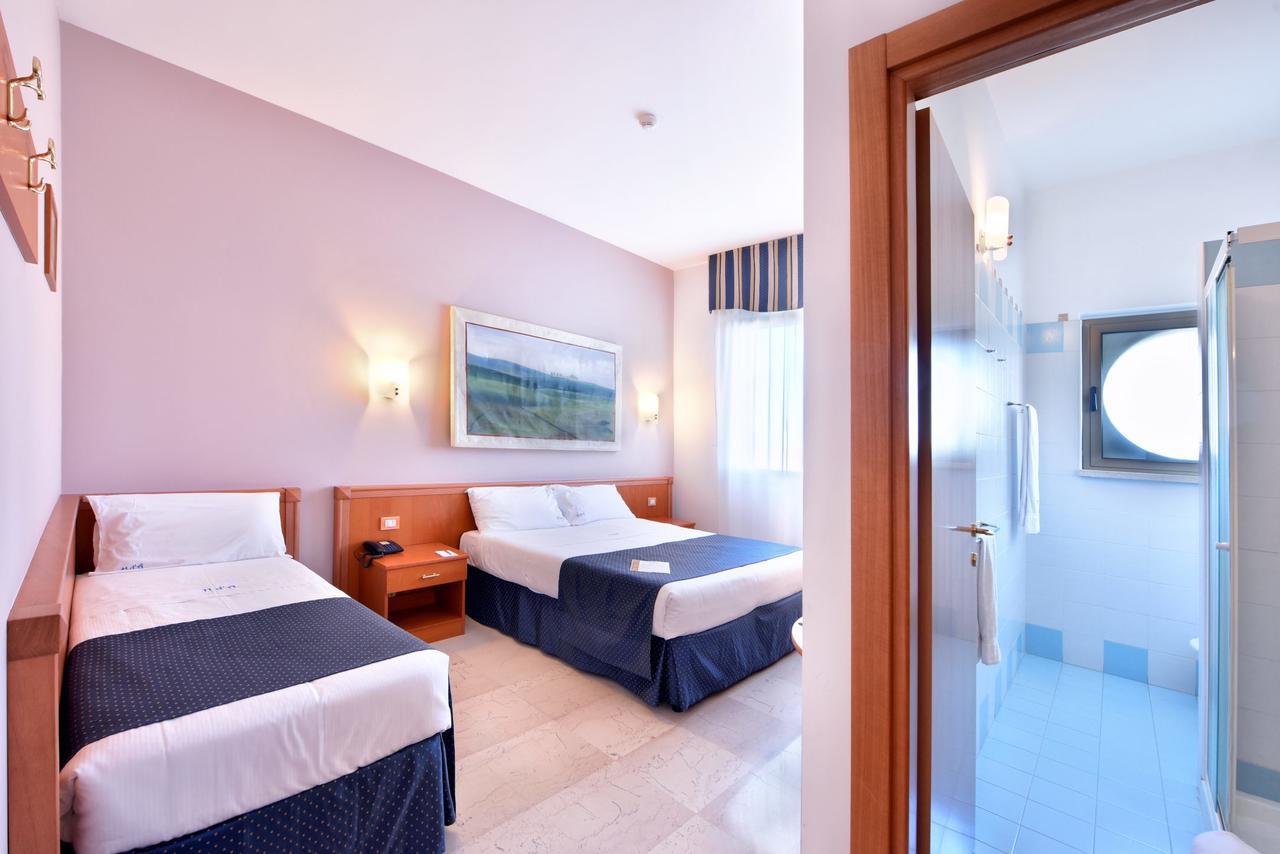 Hotel D'Altavilla كانوسا دي بوليا المظهر الخارجي الصورة