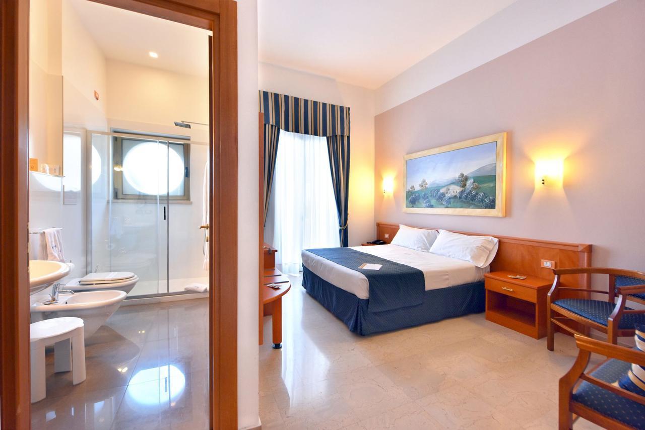 Hotel D'Altavilla كانوسا دي بوليا المظهر الخارجي الصورة