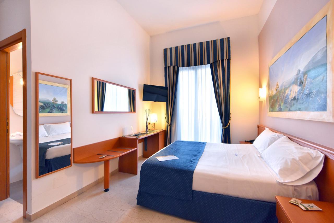 Hotel D'Altavilla كانوسا دي بوليا المظهر الخارجي الصورة